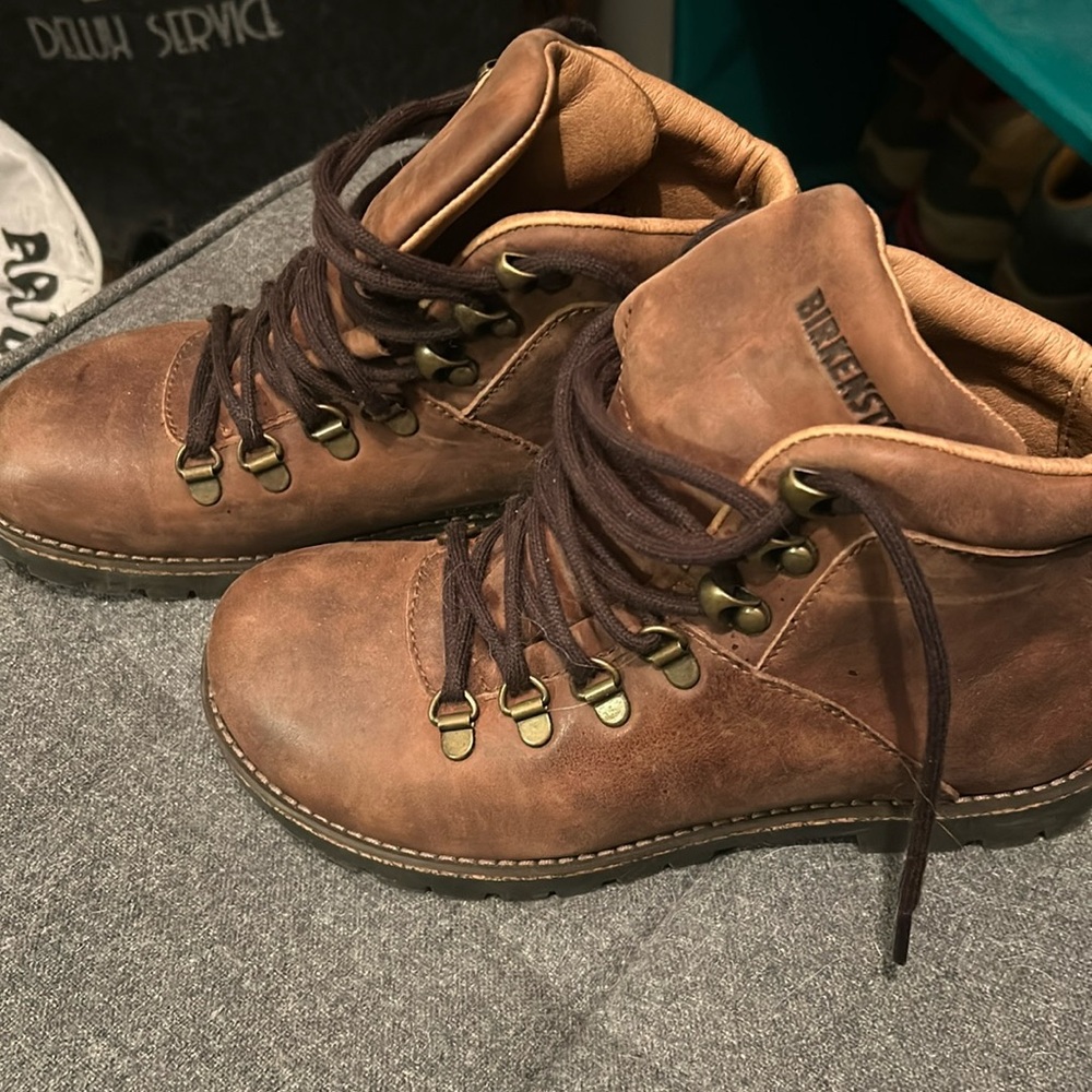 Birkenstock boots size 36 W